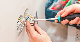 Электромонтажные работы Гатчина цена 472 руб Электрика под ключ